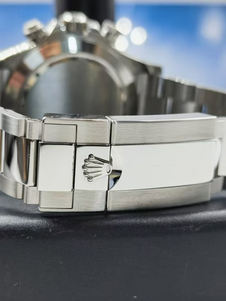 Rolex Daytona 116509 "Blue Panda" 18K White Gold Case, Blue Dial