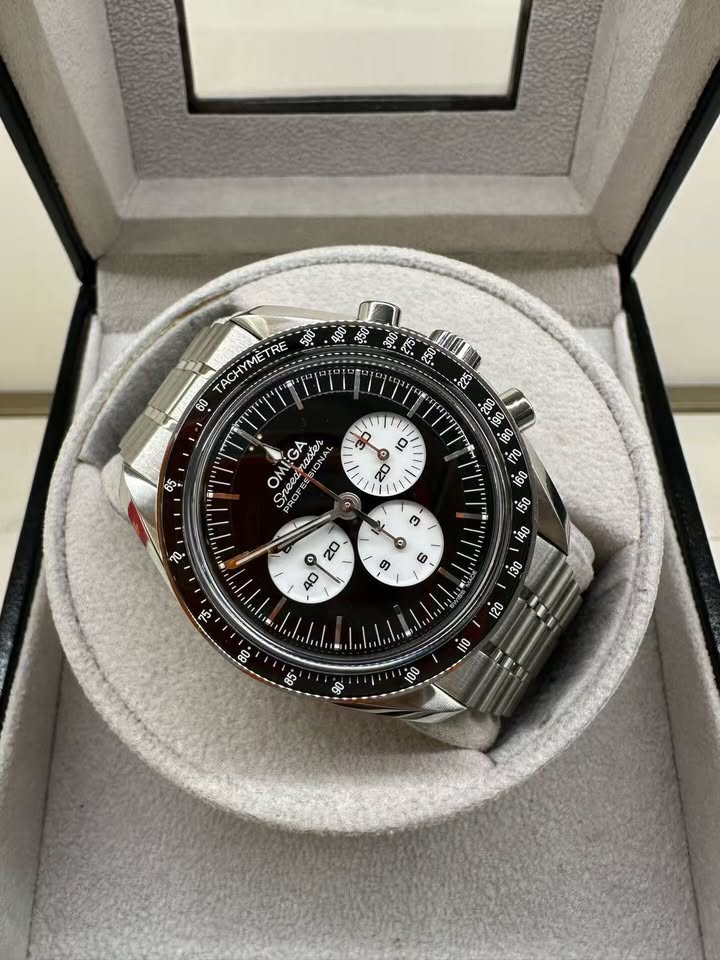 Omega Speedmaster Watch (Model: 310.30.42.50.01.004)