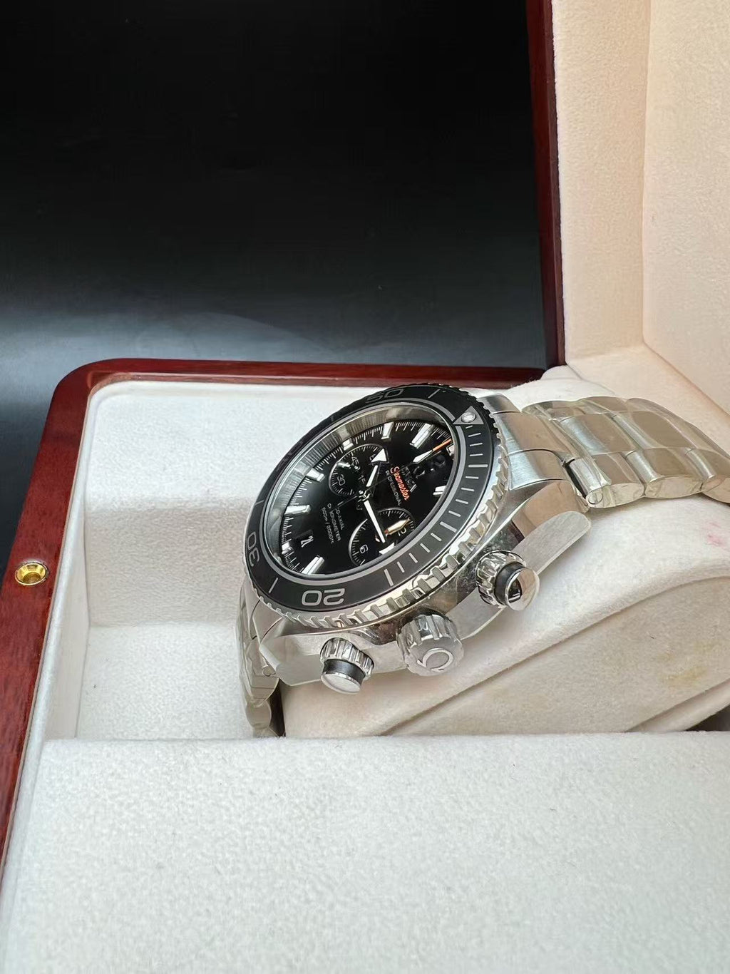 Omega Seamaster Collection (Model: 232.30.46.51.01.001)